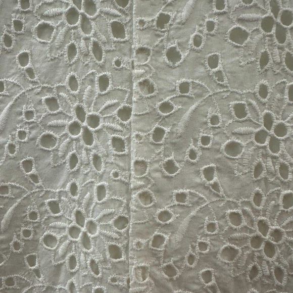 Talbots White Eyelet Lace Dress
Size: 6P (Petite) - Picture 7 of 7